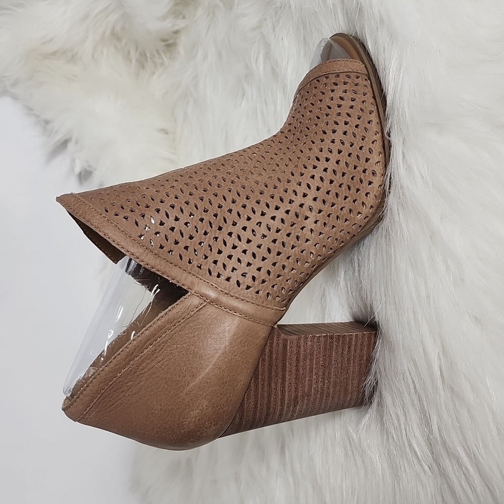 Lucky Brand Womens Open Toe Slip On Block Heels Mesh Shoes Size 11W